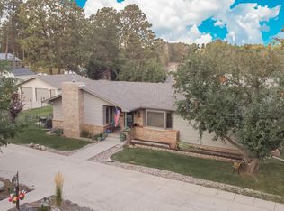 410 N 4th St, Custer, SD 57730