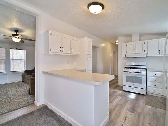 5th image of 2188 E Five Point Lake Dr NW