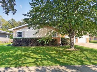 1616 Margaret Ln, Dekalb, IL 60115