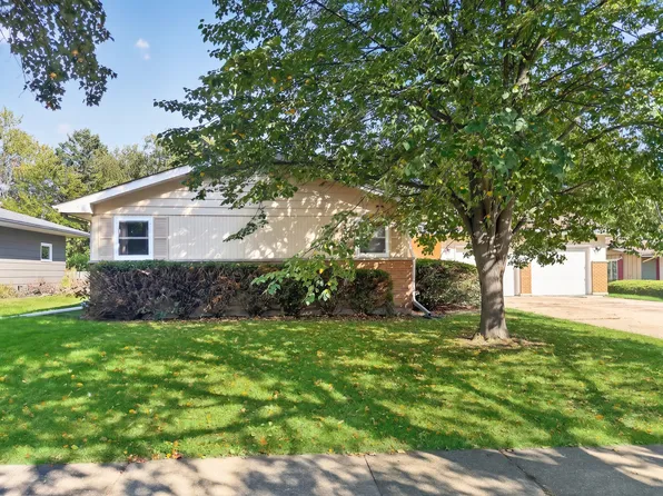 1616 Margaret Ln, Dekalb, IL 60115