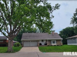 3502 43rd St, Moline, IL 61265