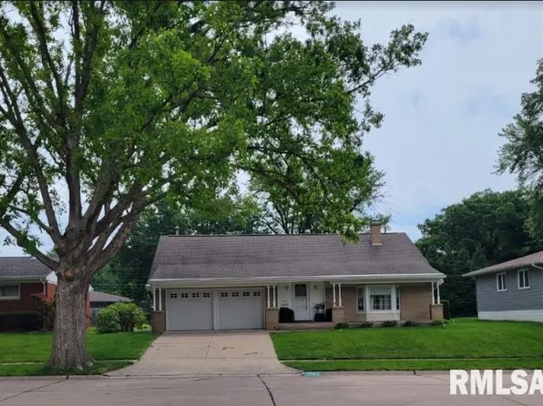 3502 43rd St, Moline, IL 61265