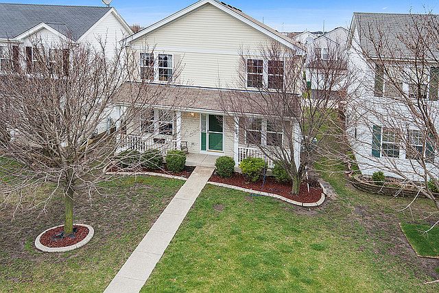 1st image of 15940 W Iroquois Dr