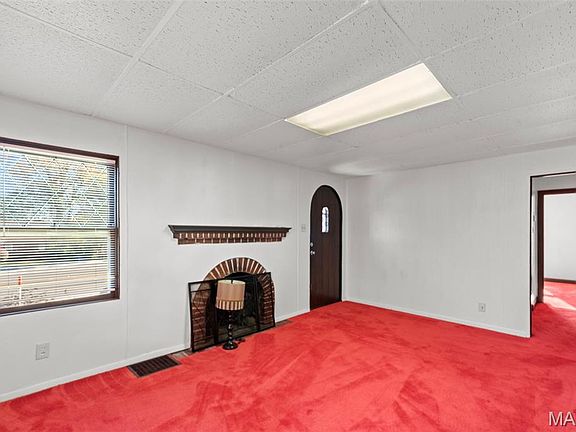 5th image of 1825 S New Florissant Rd