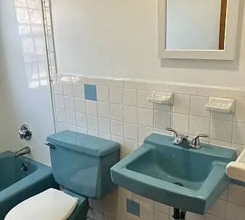 3rd image of 10 Danbury Dr APT 17