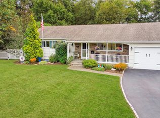 12 Marcus Rd, West Nyack, NY 10994