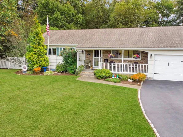 12 Marcus Road, West Nyack, NY 10994