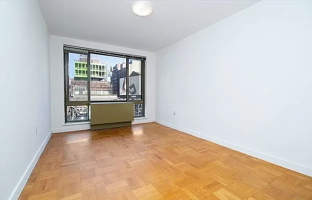 Rented by REAL New York | media 7