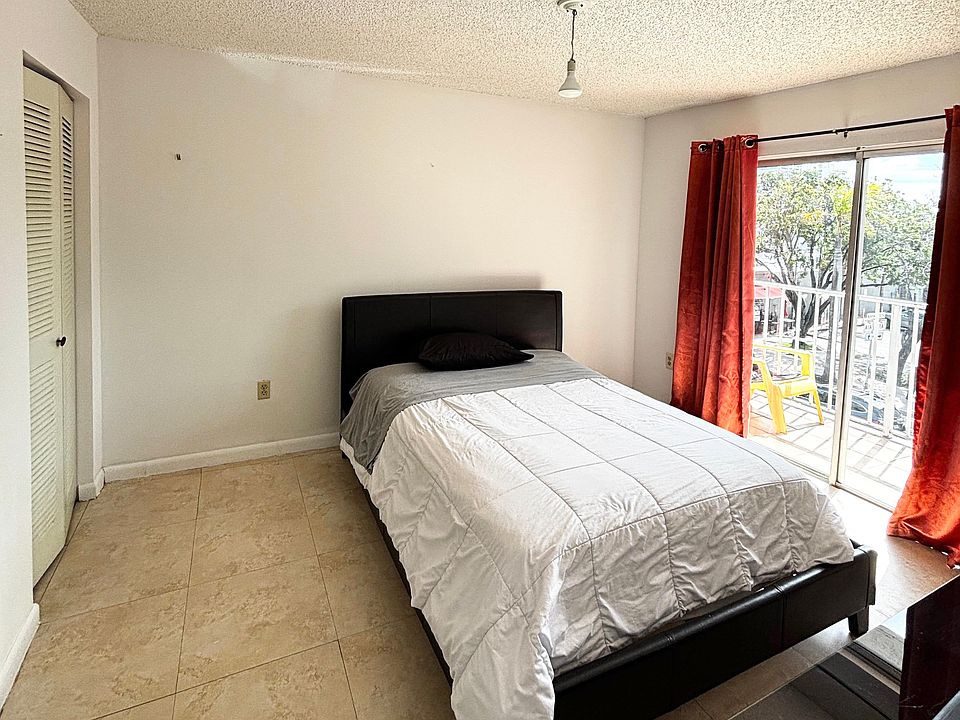 1st image of 7101 Byron Ave #300