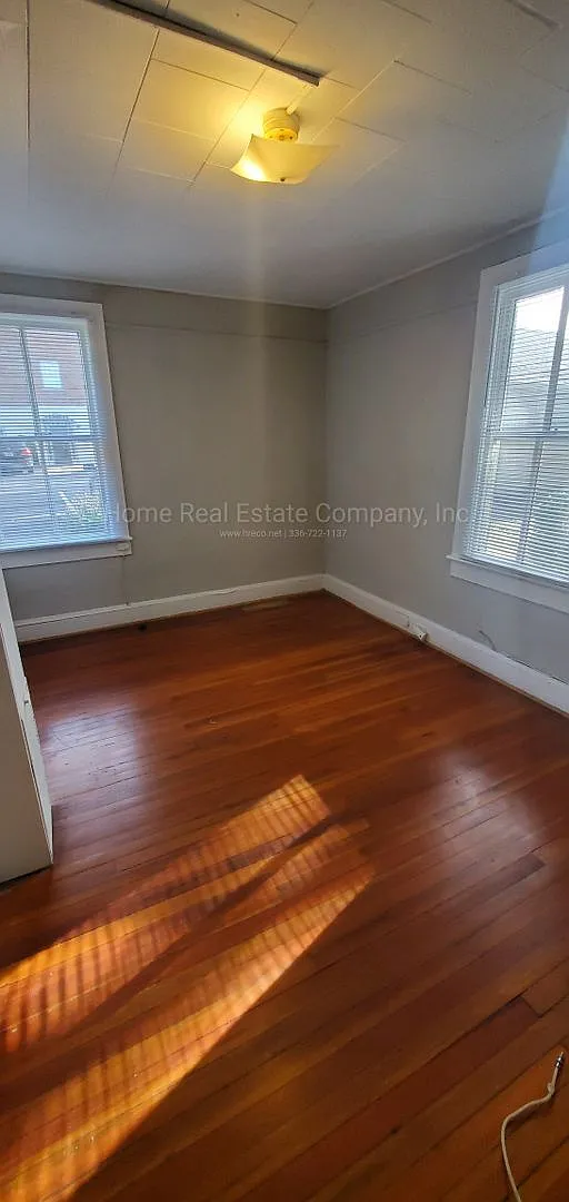 412 W. First Street Apt B — Photo 1
