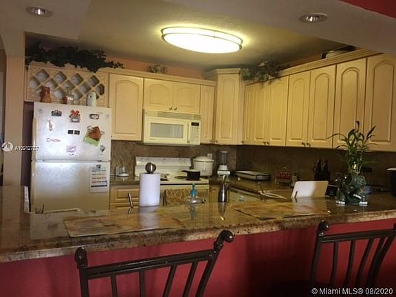 3rd image of 7000 NW 186th St APT 4-514