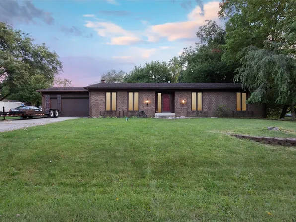 19388 Strawberry Hill Rd, South Bend, IN 46614