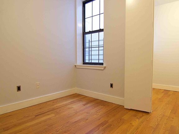 4th image of 885 Saint Johns Pl APT 4G