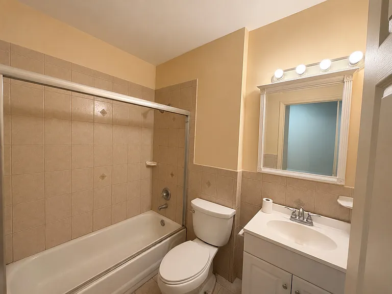 17 Grand St #2 — Photo 11