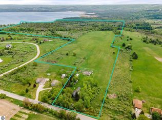 6894 Baggs Rd NW, Williamsburg, MI 49690