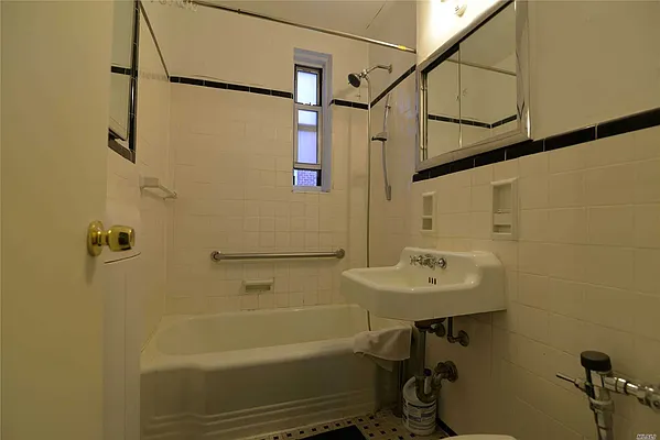 Sold by Century Homes Realty Group LLC | media 7