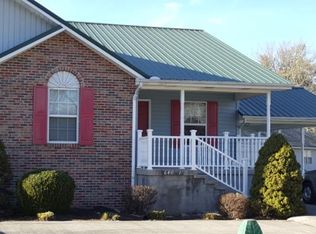 640 S Asbury Dr, Pigeon Forge, TN 37863