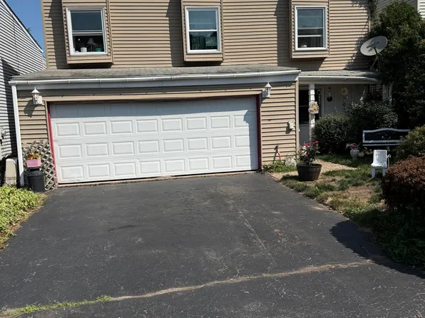 12 Inverness Lane, Middletown, CT 06457