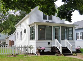 2012 Forres Ave, Saint Joseph, MI 49085