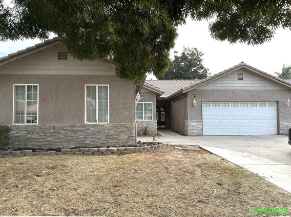 562 Puffin Lane, Lemoore, CA 93245