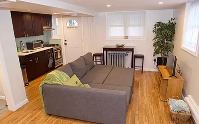 Rented by Gregory S Watts, LREB