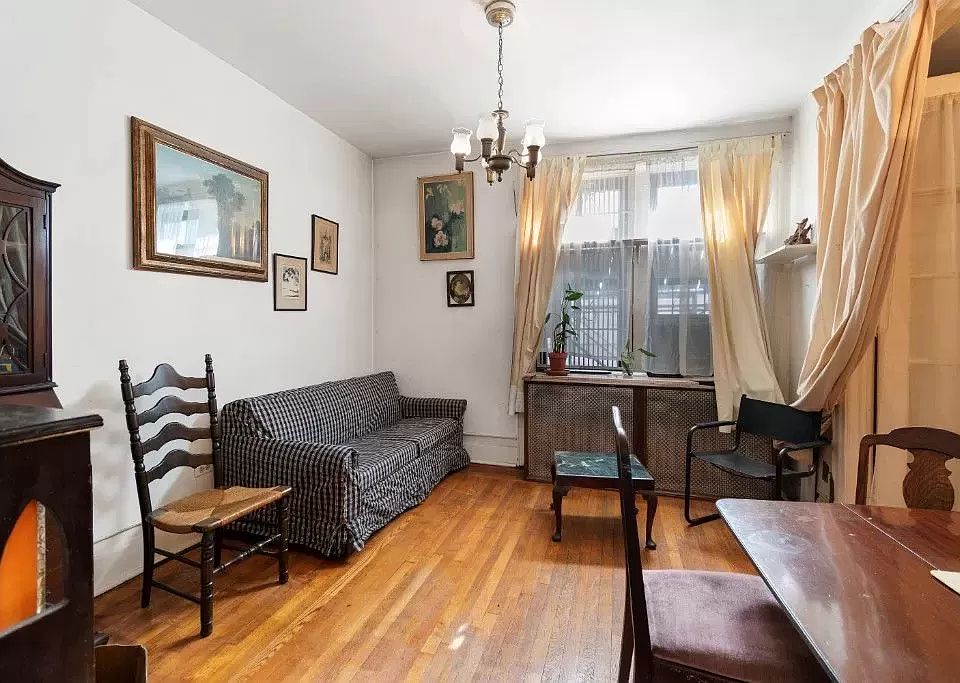 1st image of 3115 Broadway APT 2