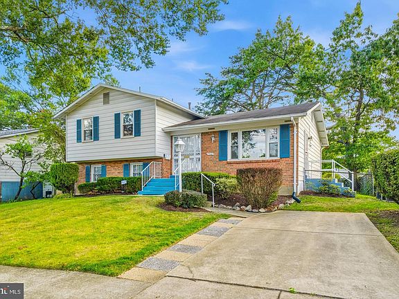 3rd image of 4312 Kinmount Rd