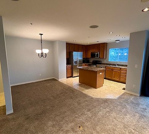 5th image of 23515 E Platte Dr Unit C