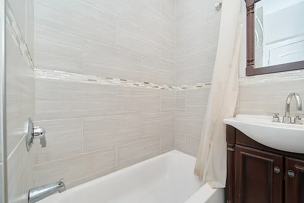 Rented by Living New York | media 30