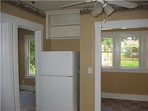4th image of 533 S Brookside Ave