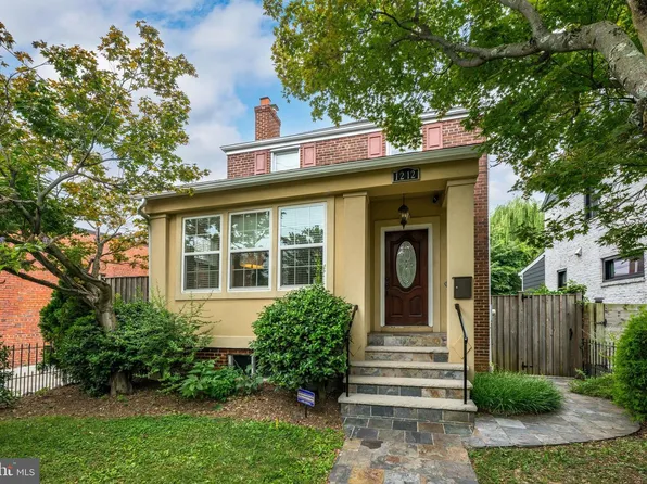 1212 Underwood St NW, Washington, DC 20012