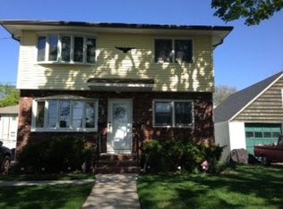 215 N 15th St, Kenilworth, NJ 07033