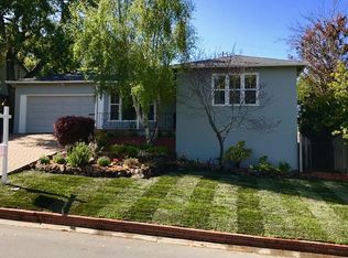 1520 Hull Dr, San Carlos, CA 94070