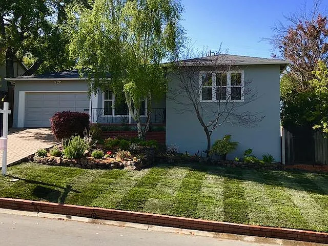 1520 Hull Dr photo 1