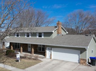 1508 S Midpark Dr, Appleton, WI 54915