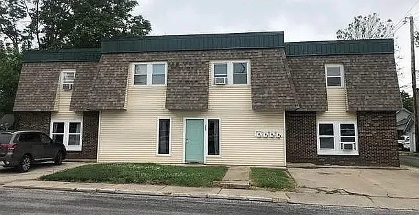 311 N West St — Photo 1