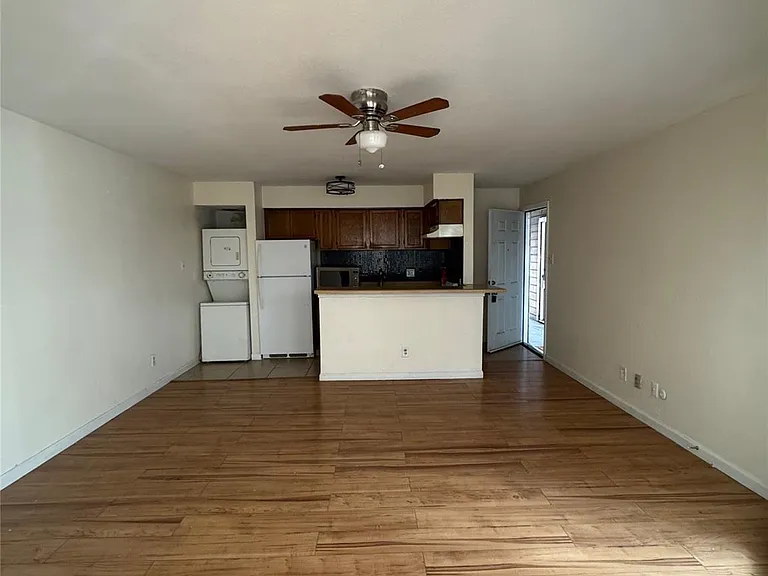 9801 Walnut St #A305 — Photo 17