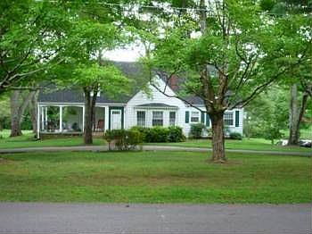 3rd image of 4303 McCampbell Ln