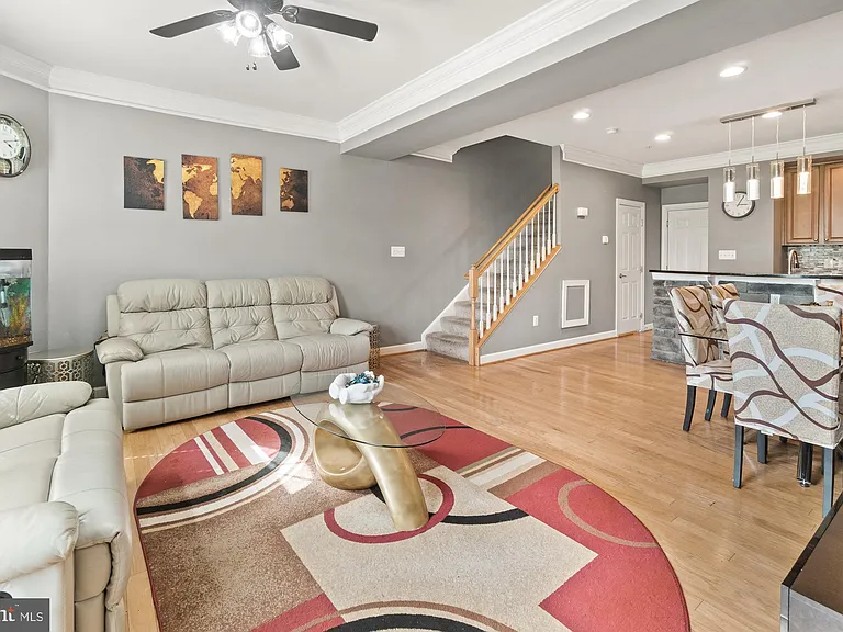 3565 Holborn Pl — Photo 7