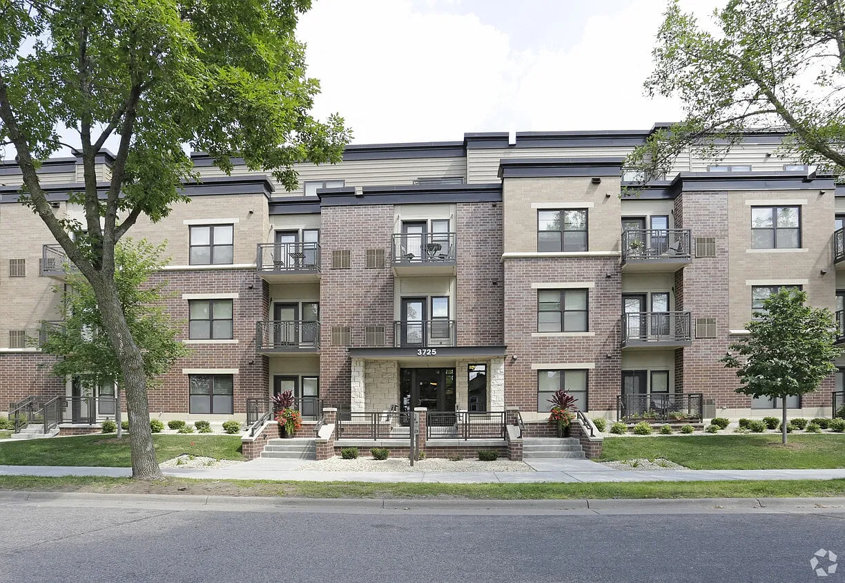 Station 38 Apartments — Photo 1