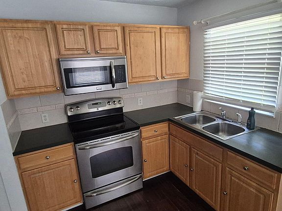 5th image of 1955 41st Ave #1955