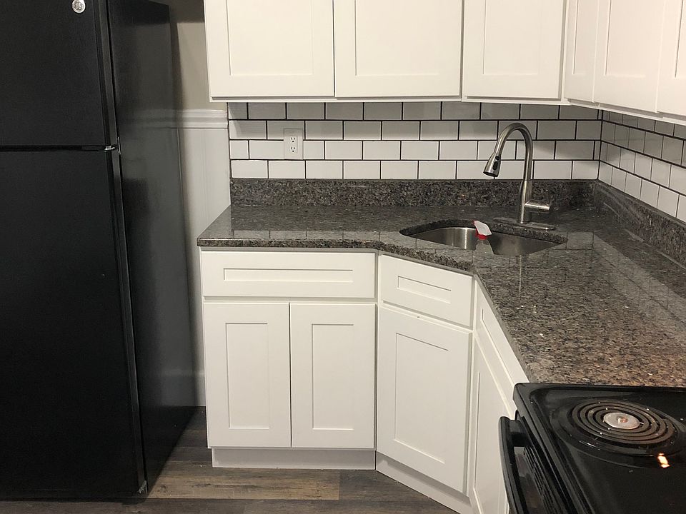 1st image of 250 N 10th St Floor 1