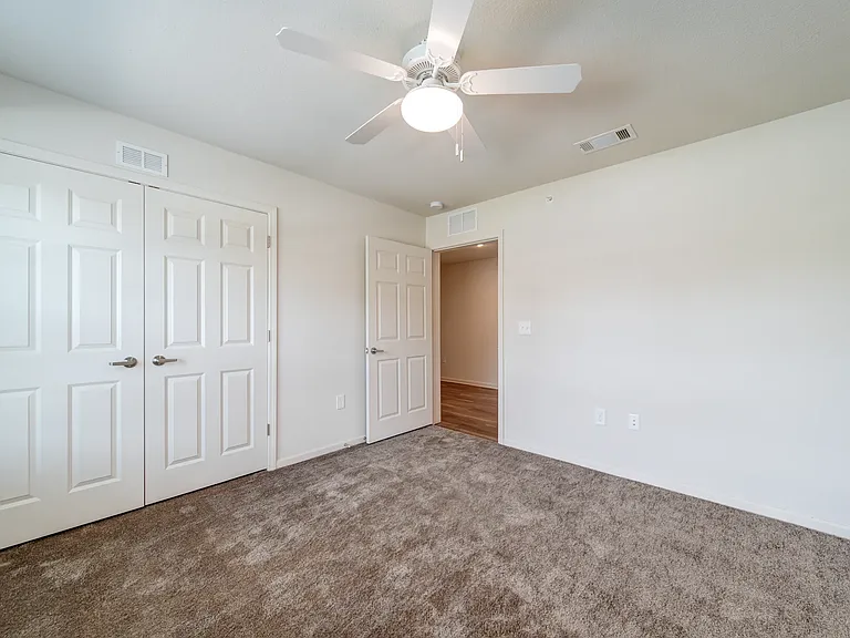 The Hub on Harris Apartment Homes — Photo 36