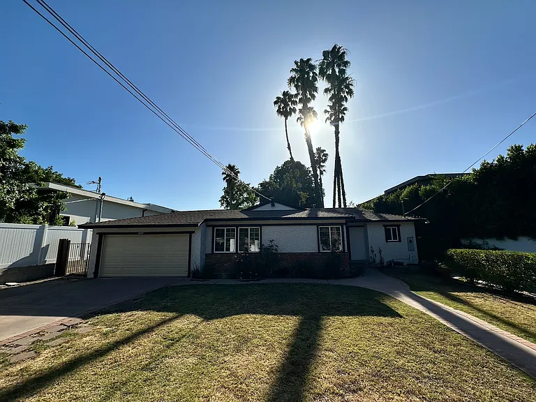 Melvin Ave — Photo 13