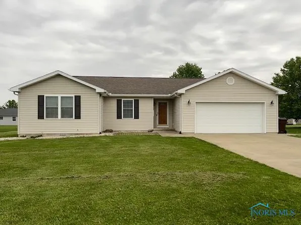 205 Appleblossom Ln, Carey, OH 43316