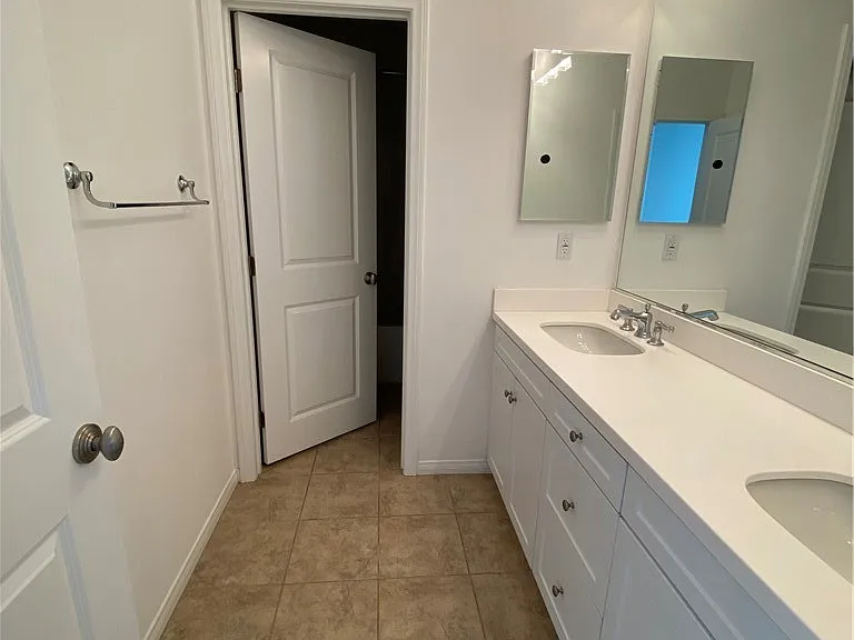 72 Gardenhouse Way — Photo 18