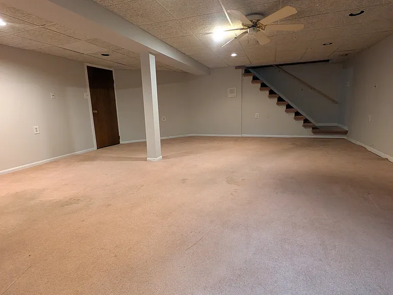 32750 Barclay Sq — Photo 8