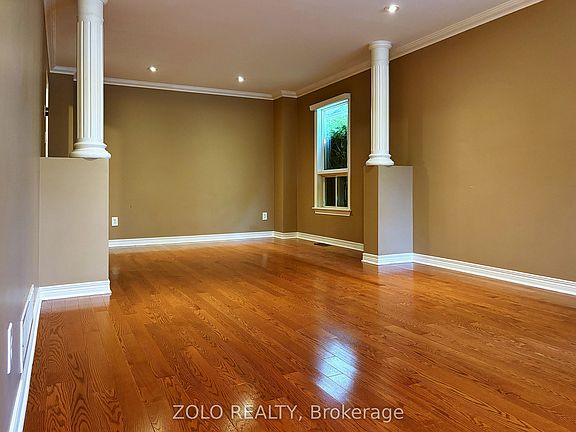 3rd image of 255 Stoneway Dr