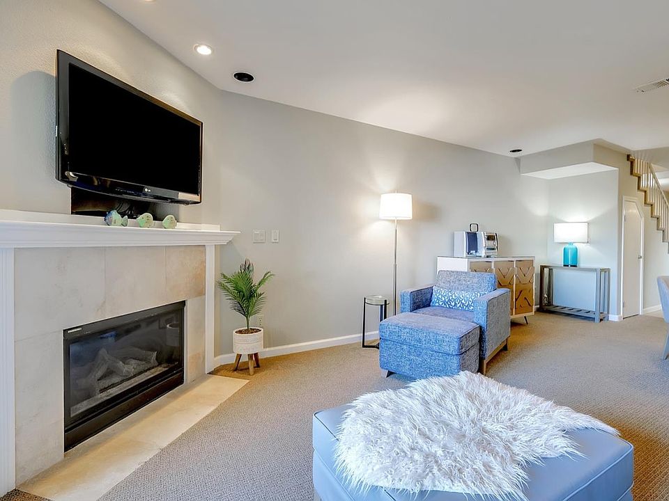 1st image of 32 Seascape Resort Dr