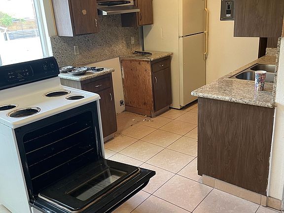 2nd image of 1259 Park Ave APT 10